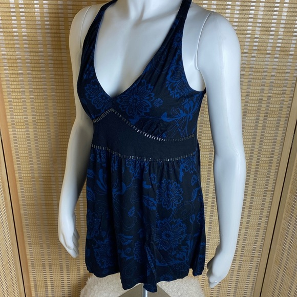 🔷Express Blue Floral Embellished Empire Waist Halter Top Size Small - Picture 3 of 5